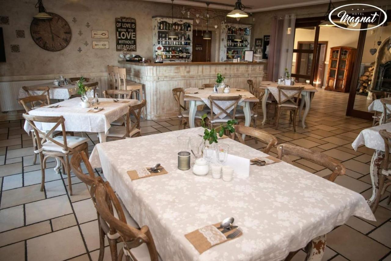 Hotel Magnat Słupca Εξωτερικό φωτογραφία