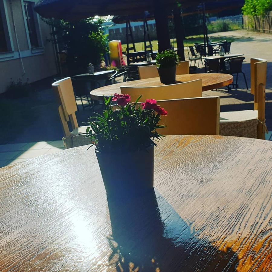 Hotel Magnat Słupca Εξωτερικό φωτογραφία