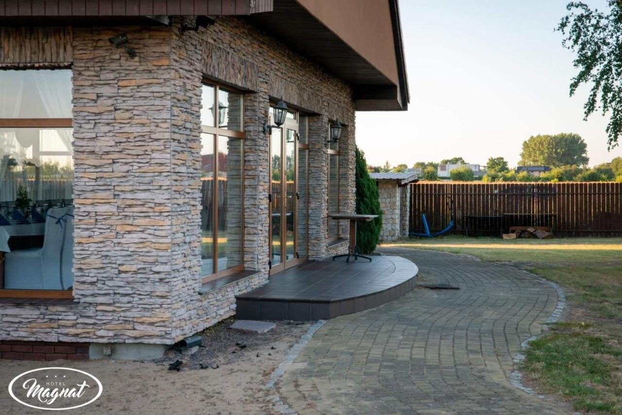 Hotel Magnat Słupca Εξωτερικό φωτογραφία