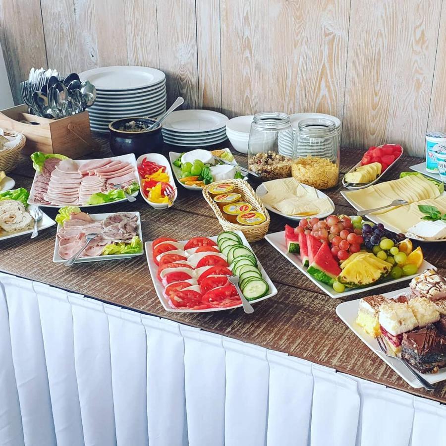 Hotel Magnat Słupca Εξωτερικό φωτογραφία